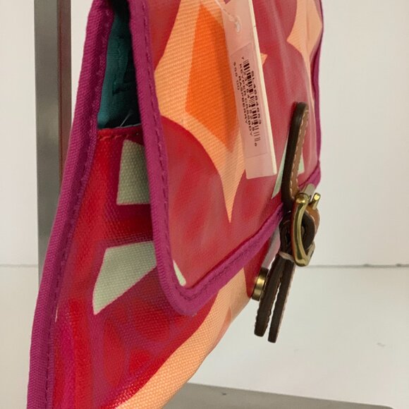 Fossil Keyper Flap Crossbody Bag in Pink Orange Geo Print Coated Canvas (As Is) - Picture 5 of 9